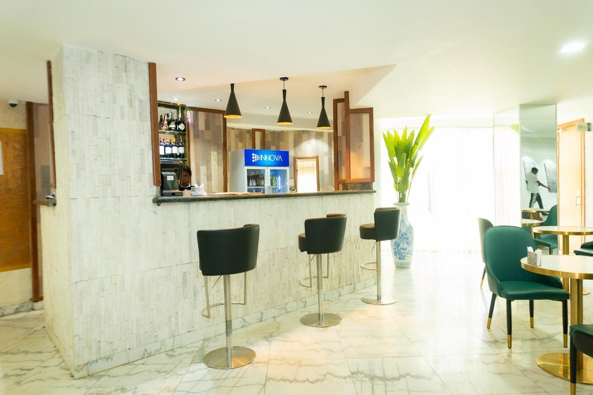 Hotel Le Figaro 杜阿拉 外观 照片